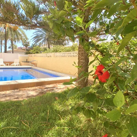 Spanish Connection - A Pie De Playa Villa