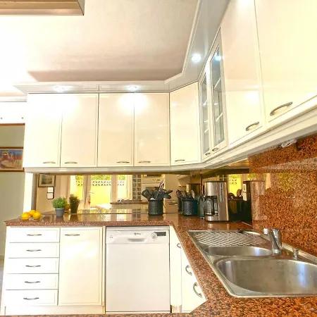 Villa Spanish Connection - A Pie De Playa
