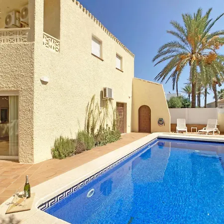 Villa Spanish Connection - A Pie De Playa
