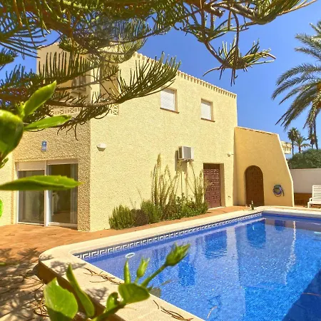 Villa Spanish Connection - A Pie De Playa